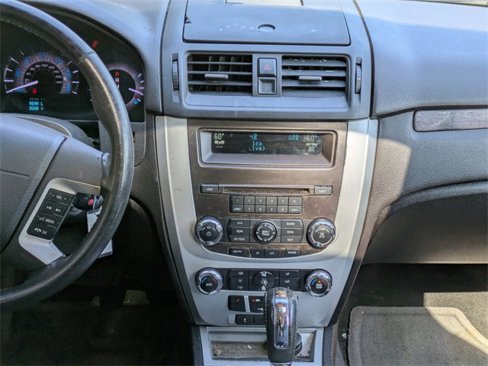 Used 2010 Mercury Milan Premier image 16