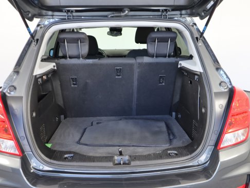 Used 2020 Chevrolet Trax LS w/ Tint and Cruise Package image 8
