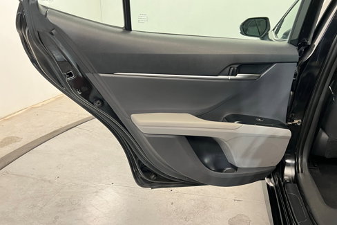 Certified 2019 Toyota Camry LE image 19