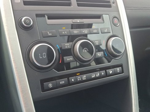 Used 2018 Land Rover Discovery Sport HSE image 8