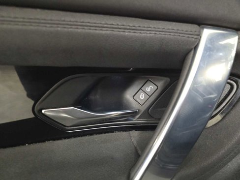 Used 2020 Land Rover Discovery Sport S image 23