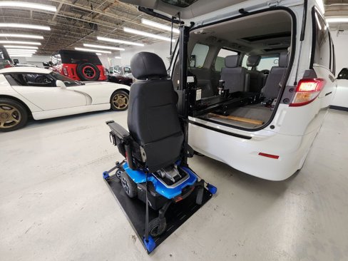 Used 2013 Nissan Quest LE image 19