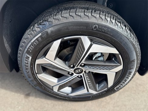 Used 2023 Hyundai Tucson Limited image 14