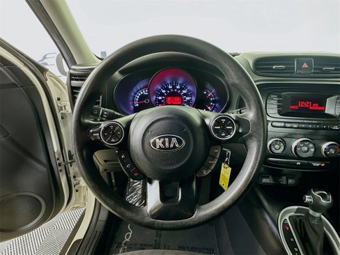 Used 2016 Kia Soul image 11