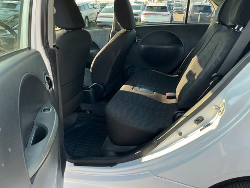 Used 2012 Mitsubishi i image 25