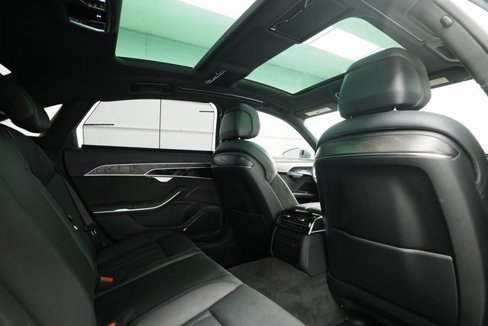Used 2021 Audi A8 L 3.0T w/ Executive Plus Package image 29