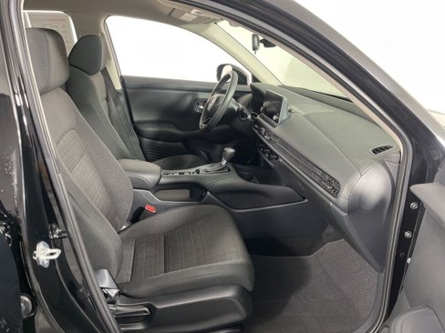 Certified 2025 Honda HR-V LX image 8