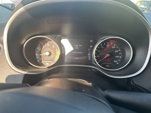 Used 2018 Jeep Compass Limited image 12