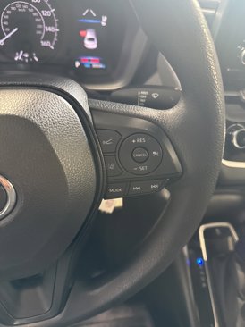 Used 2021 Toyota Corolla L image 33