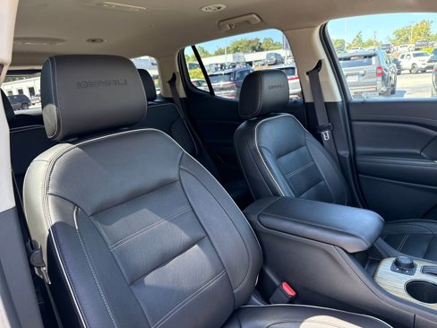 Used 2019 GMC Acadia Denali image 18