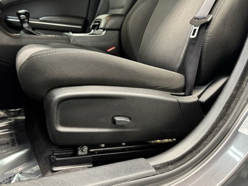 Used 2016 Dodge Charger SE image 13