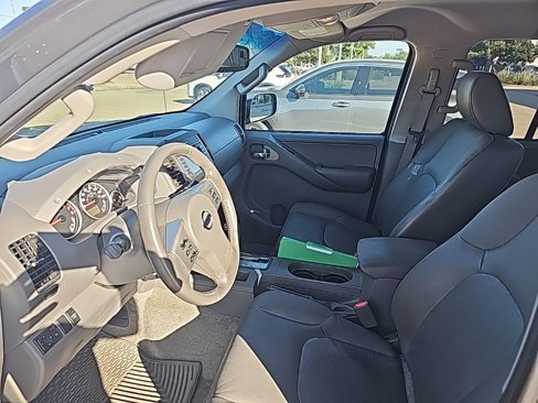Used 2013 Nissan Frontier SL image 7