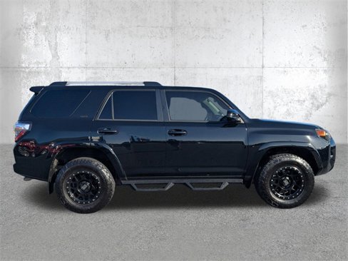 Used 2022 Toyota 4Runner SR5 image 3