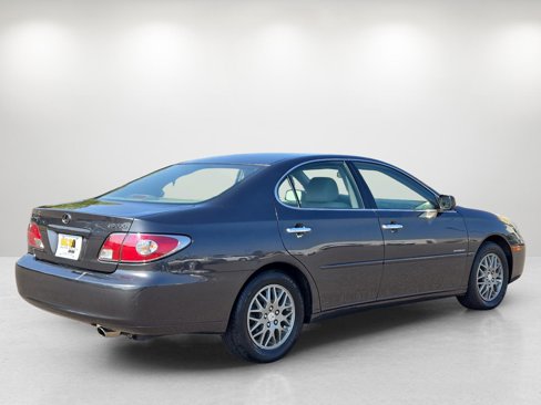 Used 2004 Lexus ES 330 image 6