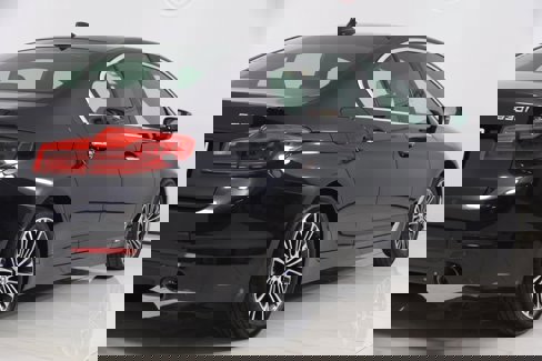 Used 2018 BMW 530i xDrive image 57