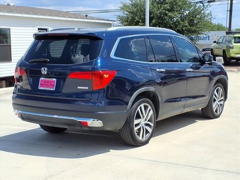 Used 2017 Honda Pilot Touring image 7