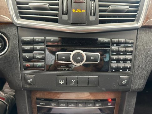 Used 2012 Mercedes-Benz E 350 4MATIC Sedan image 28