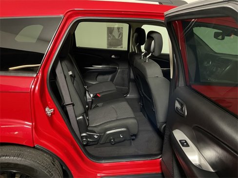 Used 2020 Dodge Journey SE w/ SE Popular Equipment Group image 31