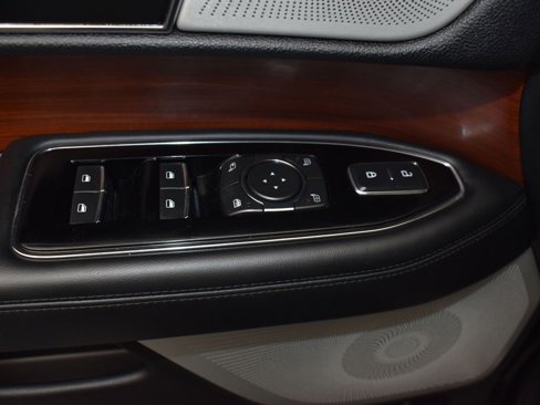 Used 2020 Lincoln Navigator Reserve w/ Luxury Package image 20