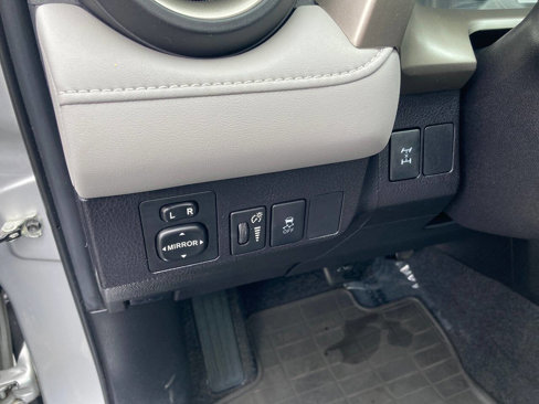 Used 2015 Toyota RAV4 XLE image 71