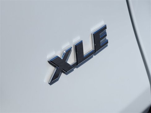 Used 2023 Toyota RAV4 XLE image 5