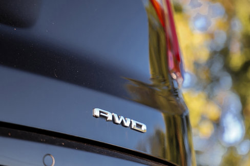 Certified 2023 GMC Acadia Denali w/ Denali Ultimate Package image 7