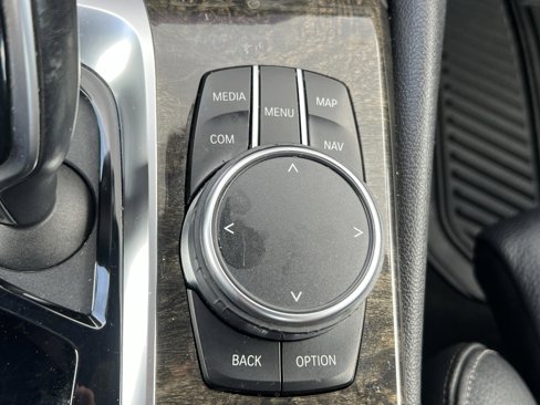 Used 2019 BMW 540i w/ Convenience Package image 20