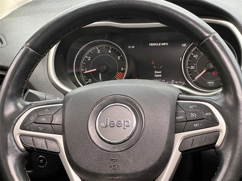 Used 2014 Jeep Cherokee Trailhawk w/ Comfort/Convenience Group image 17