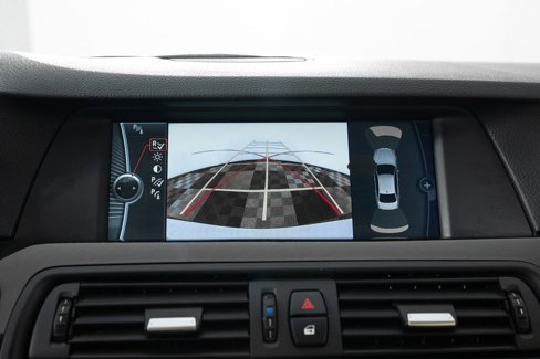Used 2011 BMW 550i xDrive Sedan image 37