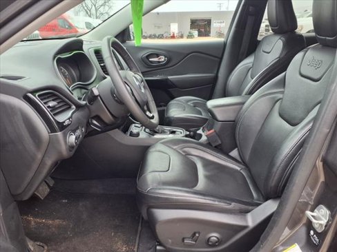 Used 2023 Jeep Cherokee Altitude Lux image 4