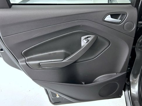 Used 2015 Ford Escape SE w/ Equipment Group 201A image 20