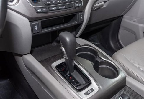 Used 2017 Honda Ridgeline RTL image 11