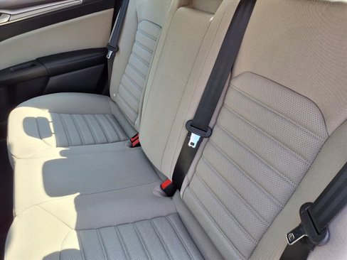 Used 2018 Ford Fusion S image 6