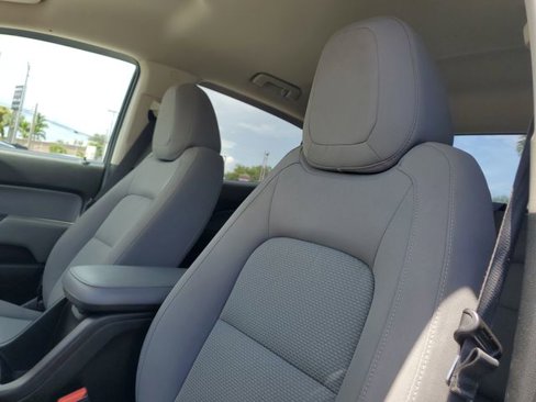 Used 2018 Chevrolet Colorado LT image 19