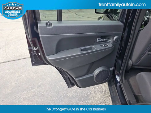 Used 2011 Jeep Liberty Sport image 25