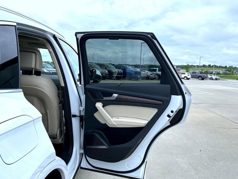 Used 2023 Audi Q5 2.0T Prestige image 18