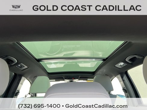 Used 2022 Volkswagen Tiguan SE R-Line image 12