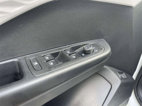 Used 2022 Volkswagen Taos S w/ IQ Drive S Package image 17