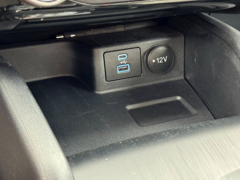 Used 2022 Ford Escape SE image 18
