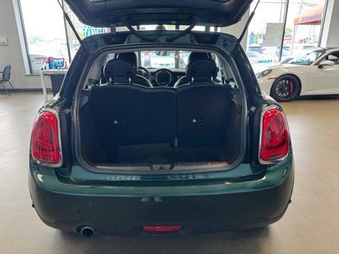 Used 2019 MINI Cooper 2-Door Hardtop image 23