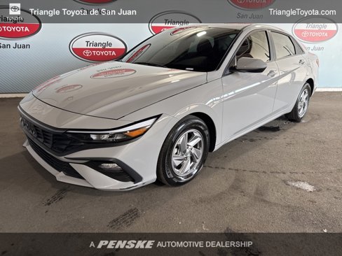 Used 2025 Hyundai Elantra SE image 1