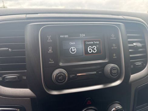 Used 2015 RAM 1500 Express image 29