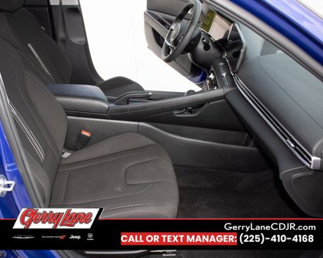 Used 2024 Hyundai Elantra SEL image 15