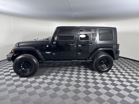 Used 2012 Jeep Wrangler Unlimited Sahara w/ Dual Top Group image 2