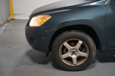Used 2012 Toyota RAV4 FWD image 5
