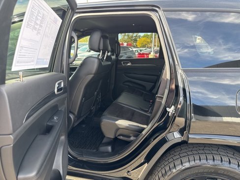 Used 2020 Jeep Grand Cherokee Altitude image 30