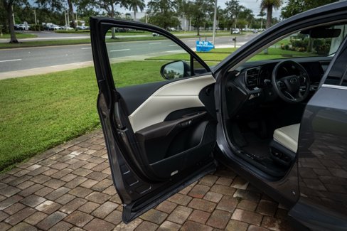 Used 2023 Lexus RX 350 FWD w/ Accessory Package (K3) image 33