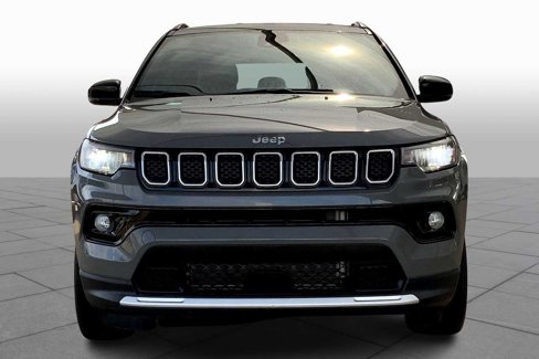 Certified 2024 Jeep Compass Limited image 3