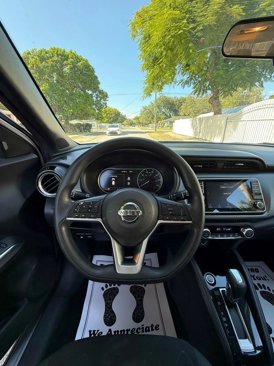 Used 2019 Nissan Kicks SV image 16