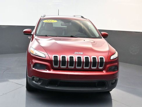 Used 2017 Jeep Cherokee Latitude w/ Safety/Convenience Group image 8